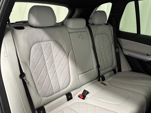 Used 2023 BMW X5 xDrive45e w/ M Sport Package image 22