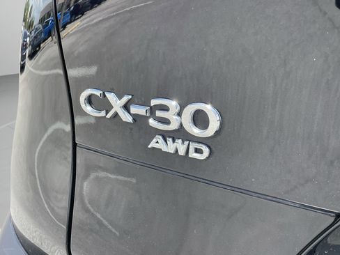 Used 2025 MAZDA CX-30 AWD 2.5 S w/ Preferred Package image 9