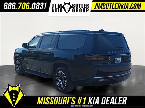 Used 2024 Jeep Wagoneer L Series II image 4