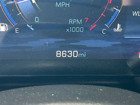 Used 2026 Chevrolet Equinox LT FWD image 24