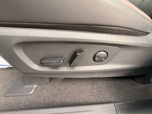 New 2026 Nissan Pathfinder Platinum w/ Cargo Package image 13