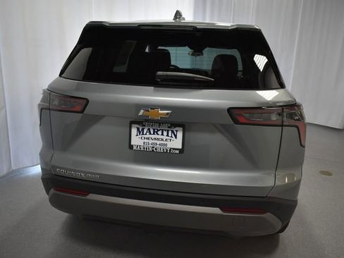 New 2026 Chevrolet Equinox LT w/ Convenience Package II AWD/4WD image 7