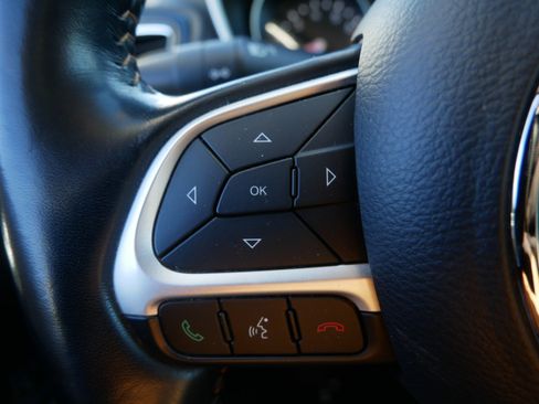 Certified 2021 Jeep Compass Limited image 22