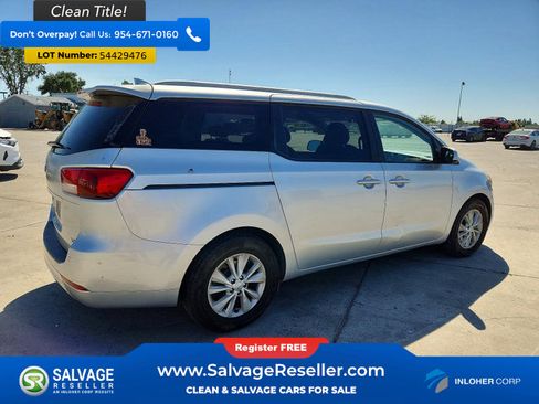 Used 2015 Kia Sedona LX FWD image 4