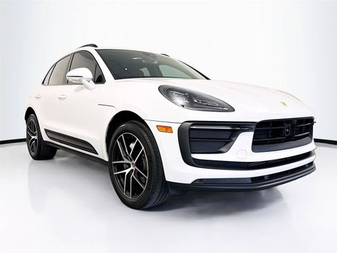 Used 2023 Porsche Macan Turbo AWD/4WD image 35