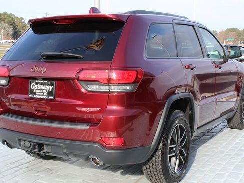 Used 2019 Jeep Grand Cherokee Trailhawk image 5