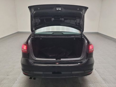 Used 2017 Volkswagen Jetta SE FWD image 29