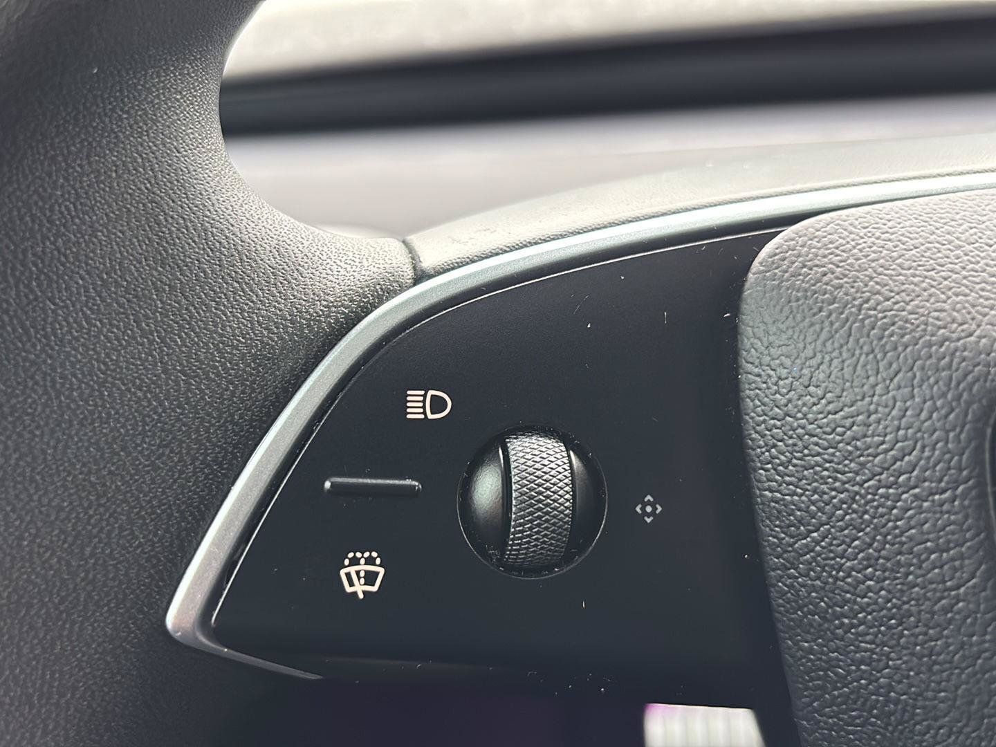 Used 2026 Tesla Model Y AWD image 23