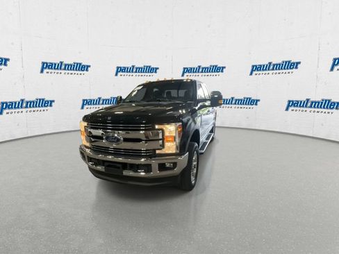 Certified 2018 Ford F250 Lariat w/ Lariat Ultimate Package AWD/4WD image 4