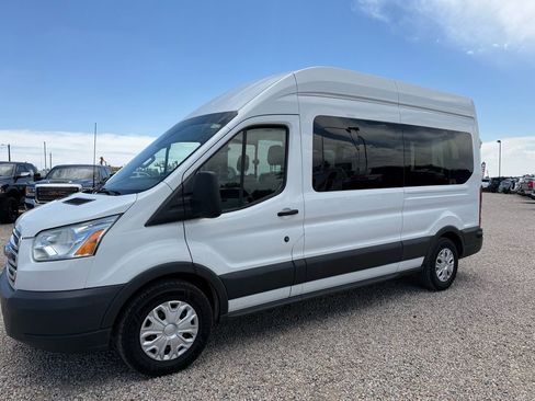 Used 2016 Ford Transit 350 XLT RWD image 5