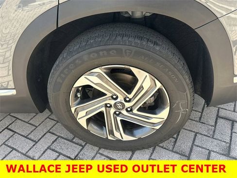 Used 2022 Hyundai Santa Fe SEL w/ Convenience + Premium Package image 14