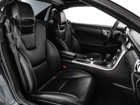 Used 2014 Mercedes-Benz SLK 250 image 35