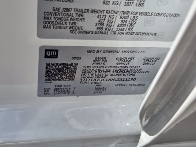 Used 2025 GMC Sierra 1500 SLT AWD/4WD image 23