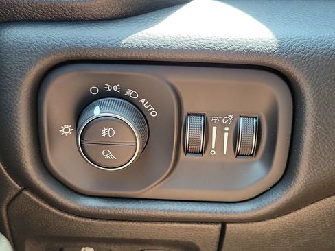 New 2026 RAM 1500 Big Horn AWD/4WD image 23
