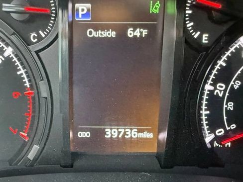 Used 2022 Toyota 4Runner SR5 Premium w/ Wilderness Package (TMS) AWD/4WD image 18