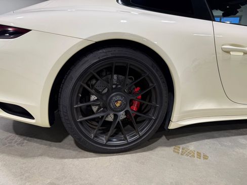 Used 2019 Porsche 911 Carrera 4 GTS image 29