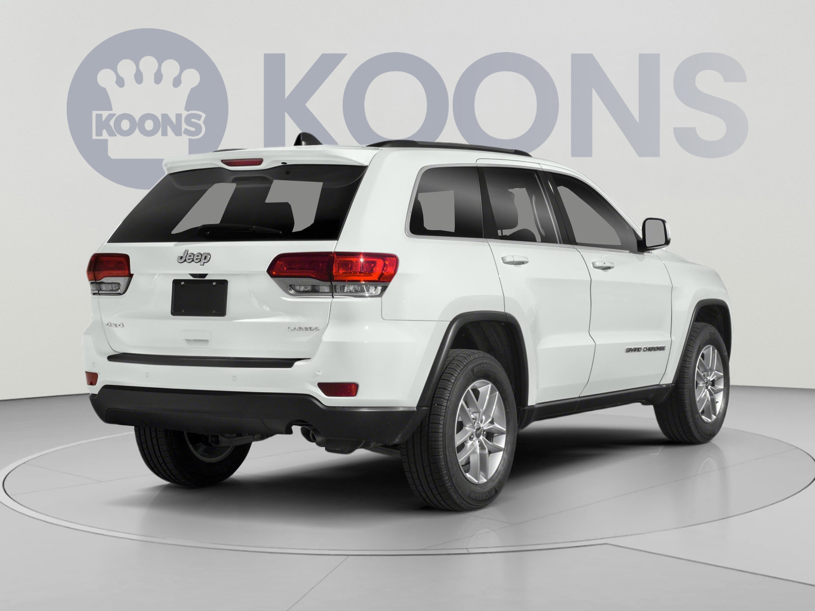 Used 2021 Jeep Grand Cherokee Laredo AWD/4WD image 2