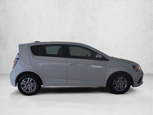 Used 2017 Chevrolet Sonic LT FWD image 2