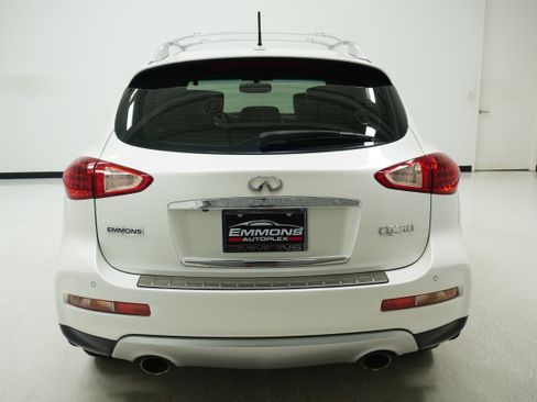Used 2017 INFINITI QX50 2WD w/ Technology Package image 4