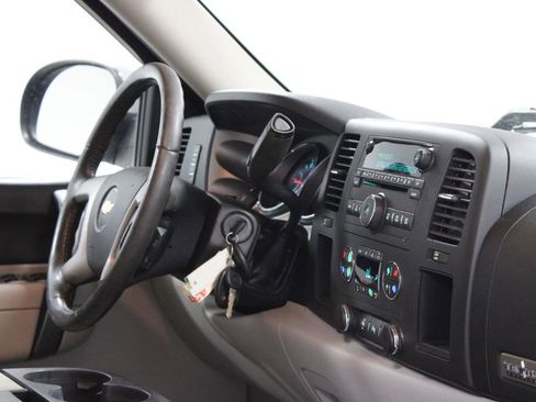 Used 2011 Chevrolet Silverado 1500 LT w/ Texas Edition image 28