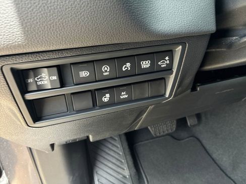 New 2026 Toyota Tundra Limited AWD/4WD image 31