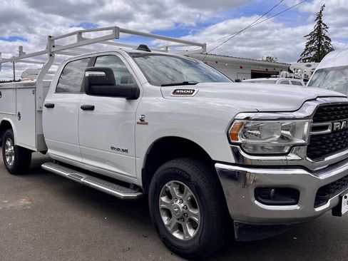 Used 2023 RAM 3500 Big Horn w/ Level 1 Equipment Group AWD/4WD image 10