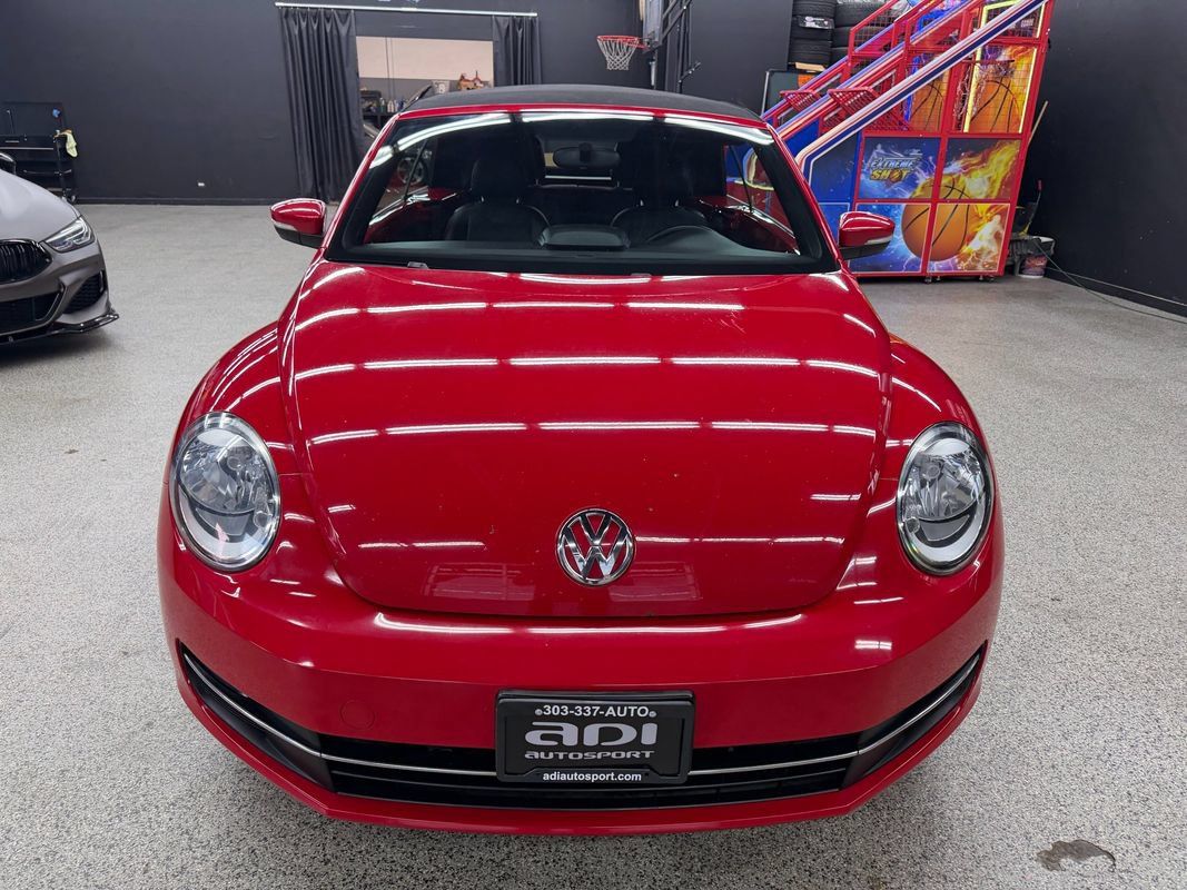 Used 2013 Volkswagen Beetle TDI FWD image 5