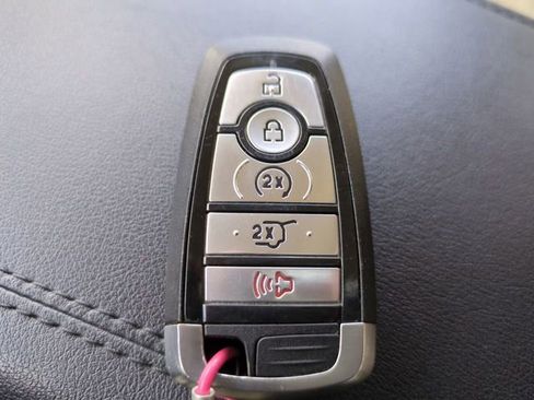 Used 2021 Ford Edge SEL w/ Convenience Package AWD/4WD image 32