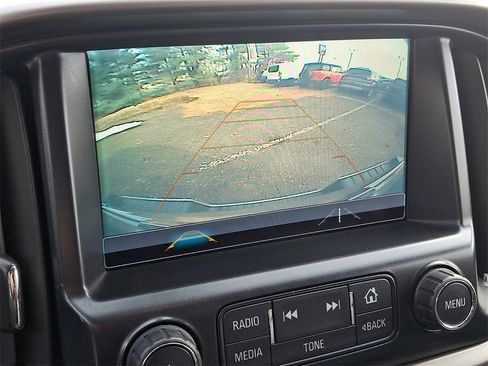 Used 2018 Chevrolet Colorado Z71 image 17