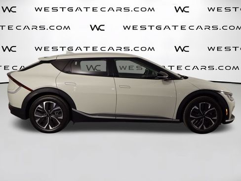 Used 2024 Kia EV6 Light RWD image 45