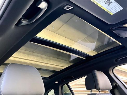 Used 2024 BMW X5 sDrive40i w/ M Sport Package image 13