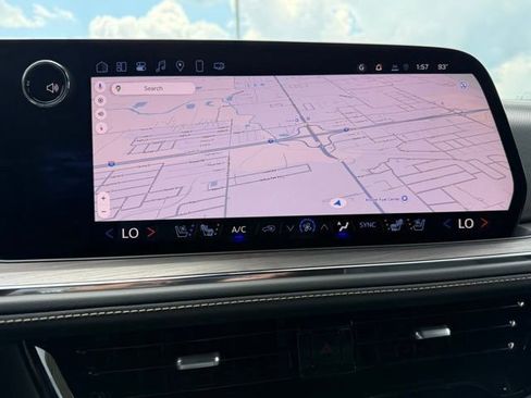 New 2025 Chevrolet Suburban Premier image 30