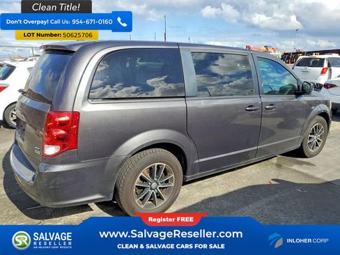 Used 2018 Dodge Grand Caravan GT image 4