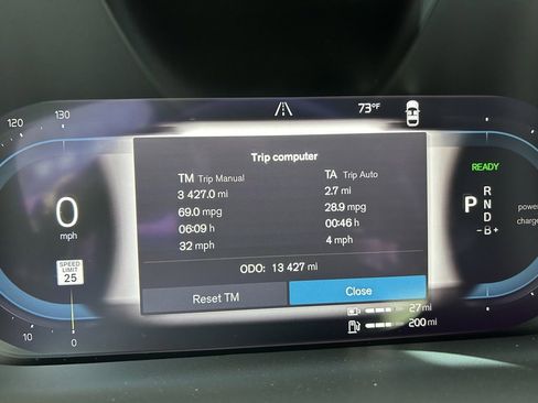 Certified 2024 Volvo XC60 T8 Ultimate w/ Protection Package Premier image 33