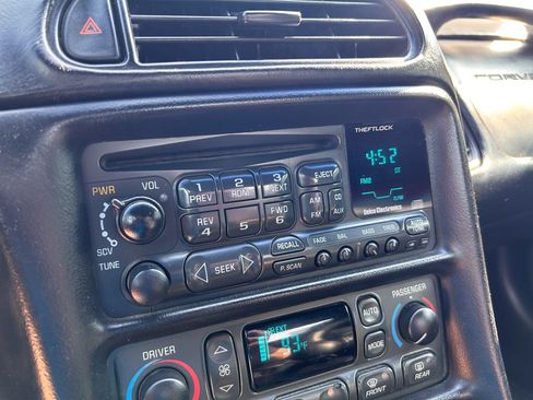 Used 2002 Chevrolet Corvette Convertible w/ Preferred Equipment Group2 RWD image 27