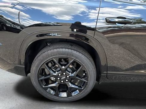 Used 2026 Chevrolet Traverse RS FWD image 39