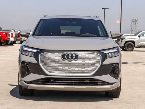 Used 2023 Audi Q4 e-tron Premium w/ Convenience Package RWD image 2