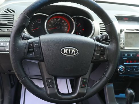 Used 2011 Kia Sorento SX FWD image 27