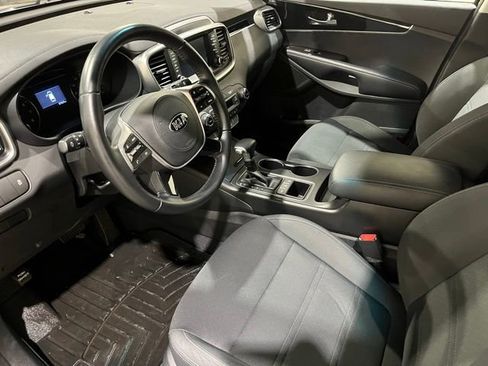 Used 2020 Kia Sorento S image 14