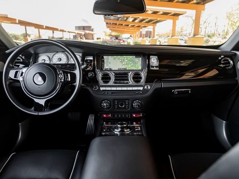 Certified 2018 Rolls-Royce Dawn image 4