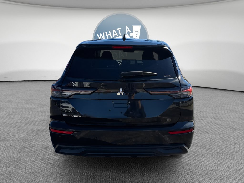 Used 2025 Mitsubishi Outlander ES AWD/4WD image 5