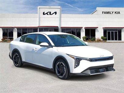 New 2025 Kia K4 EX