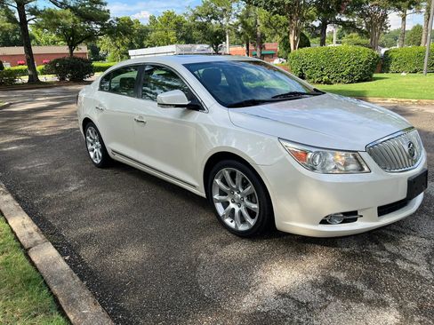 Used 2010 Buick LaCrosse CXS w/ Touring Package FWD image 7