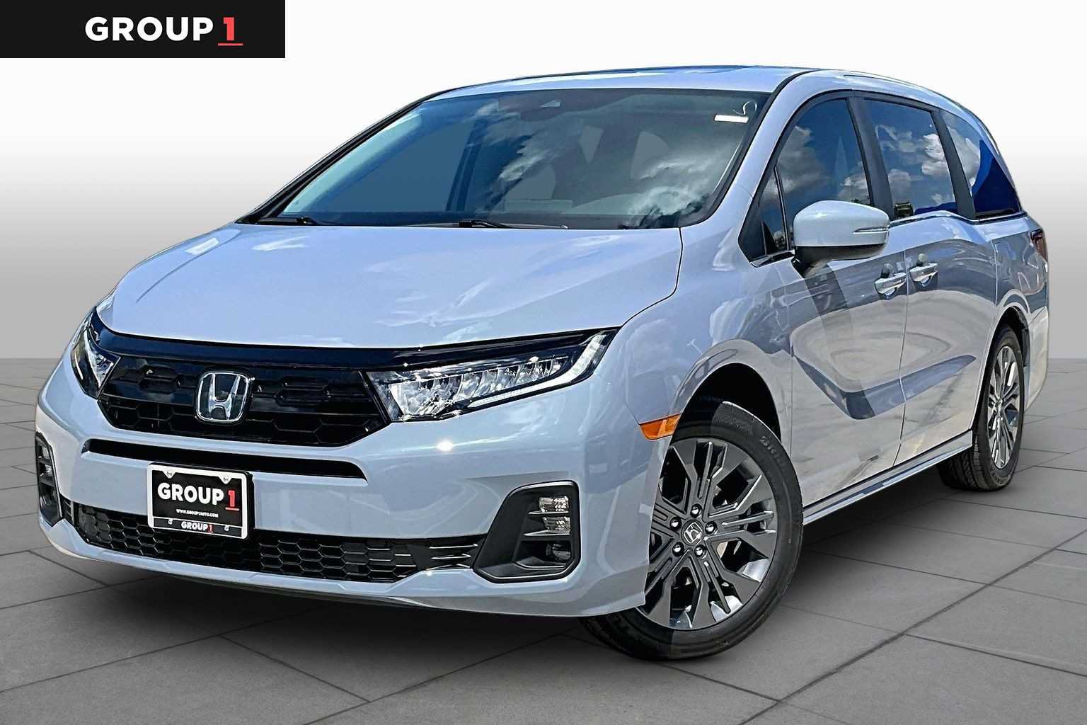 New 2027 Honda Odyssey Touring image 1