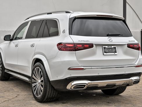 Used 2026 Mercedes-Benz Maybach GLS 600 4MATIC image 5