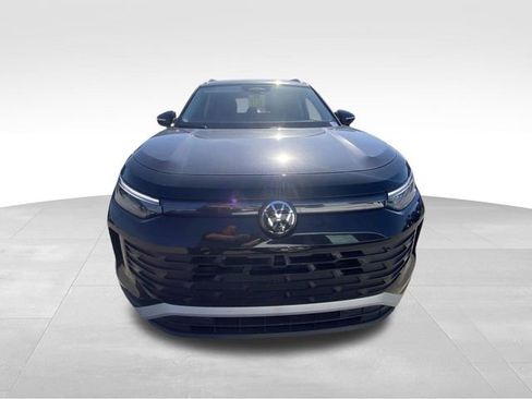 Used 2025 Volkswagen Tiguan S FWD image 14