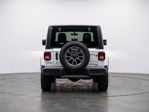 Used 2025 Jeep Wrangler Unlimited Sport AWD/4WD image 7