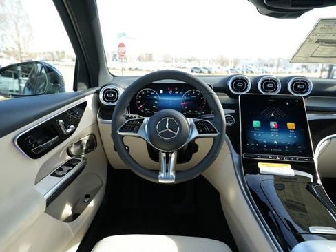 Used 2026 Mercedes-Benz GLC 300 4MATIC image 21
