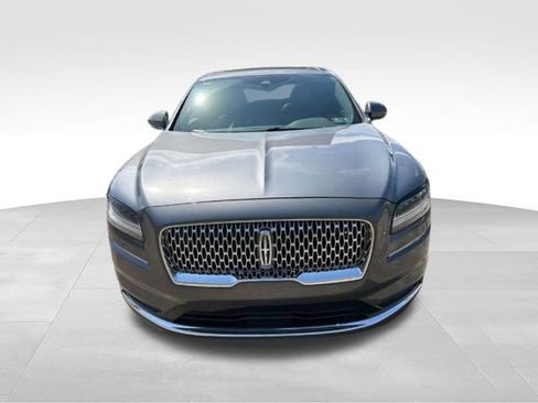 Used 2023 Lincoln Nautilus Reserve AWD/4WD image 3