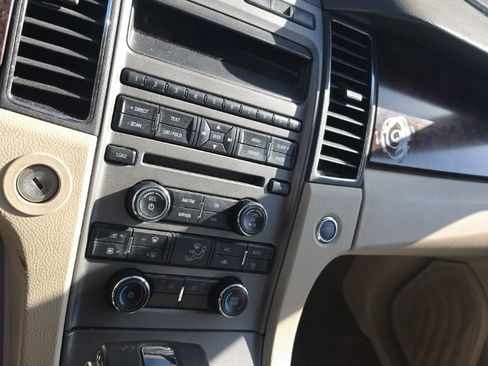 Used 2012 Ford Taurus SEL FWD image 21